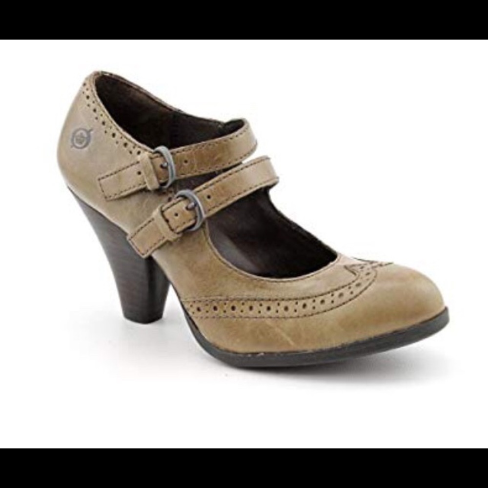 Born Davina Maryjane